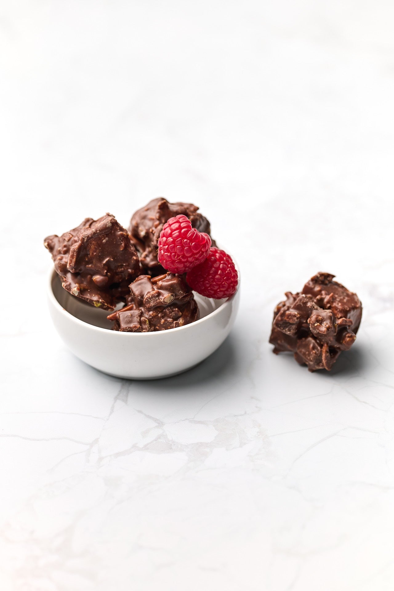Rocky Road Bites | Raspberry | French Milk Chocolate | 42% Cacao | 100g